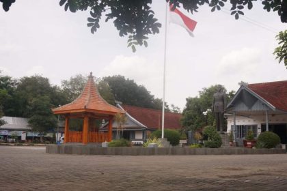 Suasana di Istana Gebang, Kota Blitar