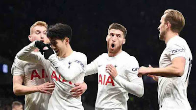 Pemain Spurs saat merayakan gol. (Foto: Premier League)
