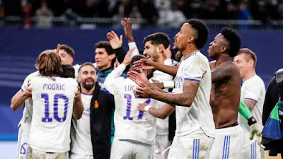 Real Madrid saat merayakan kelolosan. (Foto: Real Madrid)