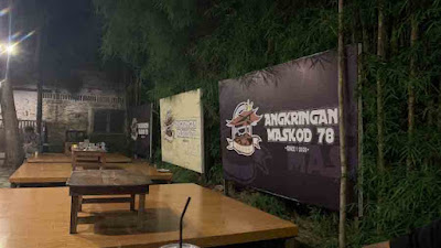 Angkringan Maskod 78 di Kanigoro Blitar. (Foto: Bicarablitar.com)
