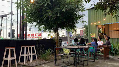 Salah satu view di Warmie Blitar. (Foto: Bicarablitar.com)