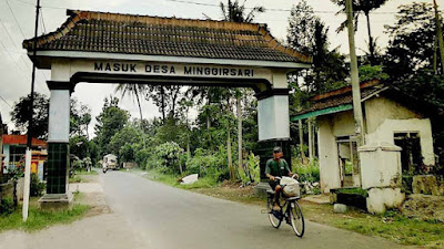 Gapura Desa Minggirsari. (foto: Desa Minggirsari)