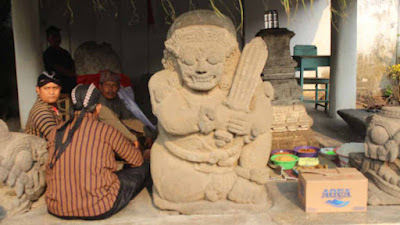 Arca Gaprang di Kanigoro Blitar. (foto: Desa Gaprang)