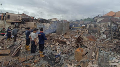 Bekas Pasar Kesamben yang terbakar. (Foto: Pemkab Blitar)