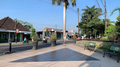 Taman Sukarni di Garum Blitar.