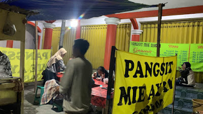 Mie ayam di Garum Blitar.