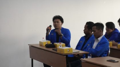 Bendahara PC PMII Blitar dan Aktivis Pendidikan, Nur Kholis.
