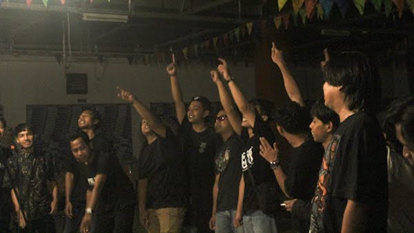 Tanasaghara saat di Pasar Legi, Kota Blitar, 3 Mei 2025.