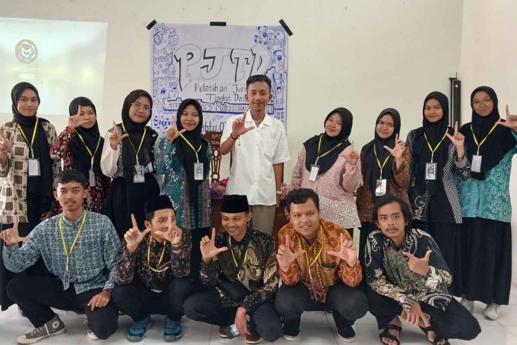 Reyda Hafis (tengah baju putih). (Dok. Pribadi)