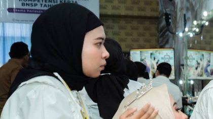 Dilla Widyanigrum saat mengikuti Pelatihan BNSP. (Dok. Pribadi)