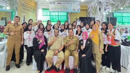 Pelatihan Makeup Artist Disnaker Kabupaten Blitar.