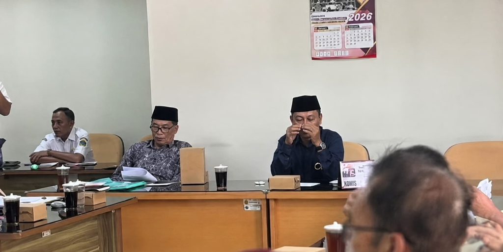 Komisi II DPRD Kabupaten Blitar gelar rapat kerja bahas KUA-PPAS 2026