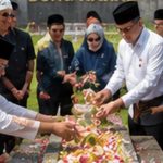 Haul Bung Karno Blitar, momen sakral yang selalu ramai peziarah